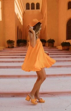 Show Me Your Mumu Around The World Dress ~ Orange Linen 12 Show Me Your Mumu Around The World Dress ~ Orange Linen -Show Me Your Mumu Sales 369A0617