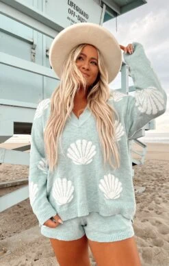 Show Me Your Mumu Boardwalk Shorts ~ Tossed Seashell Knit 11 Show Me Your Mumu Boardwalk Shorts ~ Tossed Seashell Knit -Show Me Your Mumu Sales 52172AFC FF02 4E17 8E10 62AE9666EEBE