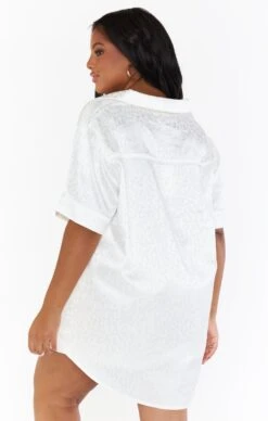 Show Me Your Mumu Slumber PJ Set ~ White Cheetah Silky 30 Show Me Your Mumu Slumber PJ Set ~ White Cheetah Silky -Show Me Your Mumu Sales BM1 0383X WC14 01 3 e4d2cc45 316c 43a5 a690 c12c45da1cdc