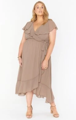 Show Me Your Mumu Jess Ruffle Midi Dress ~ Dune Chiffon 21 Show Me Your Mumu Jess Ruffle Midi Dress ~ Dune Chiffon -Show Me Your Mumu Sales BR0 0279X DU24 01