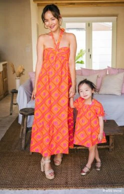 Show Me Your Mumu Midge Midi Dress ~ Malibu Daisy -Show Me Your Mumu Sales DSC 4866 edb73cd8 a11b 43d7 bb2b b2af5e8695f5