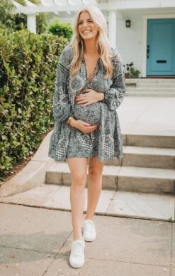 Show Me Your Mumu Birdie Mini Dress ~ Blue Paisley 18 Show Me Your Mumu Birdie Mini Dress ~ Blue Paisley -Show Me Your Mumu Sales DSC 7640