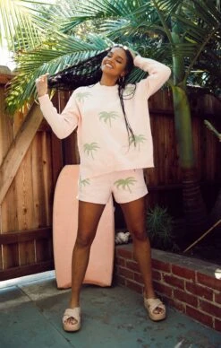 Show Me Your Mumu Boardwalk Shorts ~ Pink Palm Tree Knit -Show Me Your Mumu Sales E0D0B45E 06DF 4BA1 9EC3 2A83545E7FA2