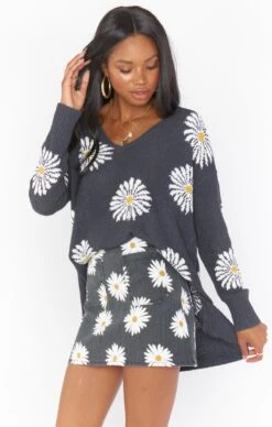 Show Me Your Mumu Rex Mini Skirt ~ Daisy Love -Show Me Your Mumu Sales MDS1 436 ID21 03