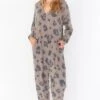 Show Me Your Mumu Jules Jumpsuit ~ Cheetah Brushed Hacci 2 Show Me Your Mumu Jules Jumpsuit ~ Cheetah Brushed Hacci -Show Me Your Mumu Sales MF1 1909 KN69 01