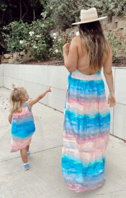 Show Me Your Mumu Isabella Maxi Dress ~ MUmaid Waves -Show Me Your Mumu Sales MM0 4254 MV02 01 900daef0 a4a2 46fb abcf ceb7b5ff3e97