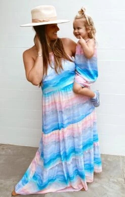 Show Me Your Mumu Isabella Maxi Dress ~ MUmaid Waves -Show Me Your Mumu Sales MM0 4254 MV02 02 3032aacd 5b0b 4037 8c11 33097d174467
