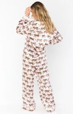 Show Me Your Mumu Classic PJ Set ~ Pink Catwalk Cheetah 11 Show Me Your Mumu Classic PJ Set ~ Pink Catwalk Cheetah -Show Me Your Mumu Sales MM0 4656 PC21 03