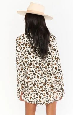 Show Me Your Mumu Marcella Shirt ~ Oasis Cheetah -Show Me Your Mumu Sales MM1 1702 OC12 09