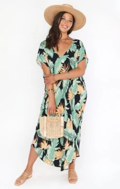 Show Me Your Mumu Worldly Caftan ~ Night In Paradise -Show Me Your Mumu Sales MS1 4798 NP07 01 3 3c5aa808 5a37 45e1 9a86 67ff11d4c440