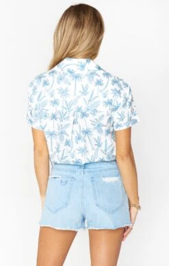 Show Me Your Mumu Mikey Button Up ~ Blue Lagoon Palm -Show Me Your Mumu Sales MS2 5252 XB56 01