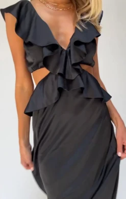 Show Me Your Mumu Zoey Midi Dress ~ Black Luxe Satin 11 Show Me Your Mumu Zoey Midi Dress ~ Black Luxe Satin -Show Me Your Mumu Sales Screenshot2023 08 08at5.44.41PM