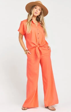 Show Me Your Mumu Mike Top ~ Coral Linen -Show Me Your Mumu Sales bdc6eaf542cd8bd5e21192bb208d07c6