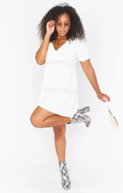 Show Me Your Mumu Hera Mini ~ White -Show Me Your Mumu Sales bodydiversity sophia mumugirls 1.2233221