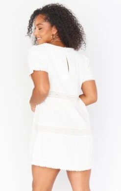 Show Me Your Mumu Hera Mini ~ White -Show Me Your Mumu Sales bodydiversity sophia mumugirls 1.2233244