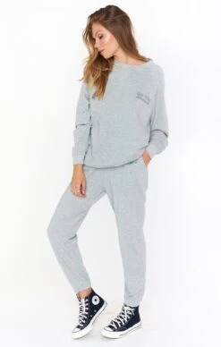 Show Me Your Mumu Sunday Sweatpants ~ Airplane Mode Graphic -Show Me Your Mumu Sales fallbridal jordyn 6.2462550