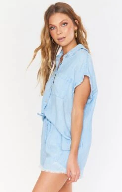 Show Me Your Mumu Andi Shorts ~ Light Chambray 9 Show Me Your Mumu Andi Shorts ~ Light Chambray -Show Me Your Mumu Sales holiday21 jordynsophia 3.2545194