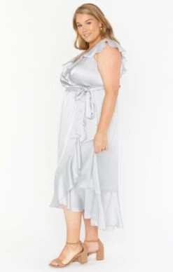 Show Me Your Mumu Samantha Ruffle Wrap Dress ~ Silver Luxe Satin 27 Show Me Your Mumu Samantha Ruffle Wrap Dress ~ Silver Luxe Satin -Show Me Your Mumu Sales winterbridal lexaemilty 9.114431